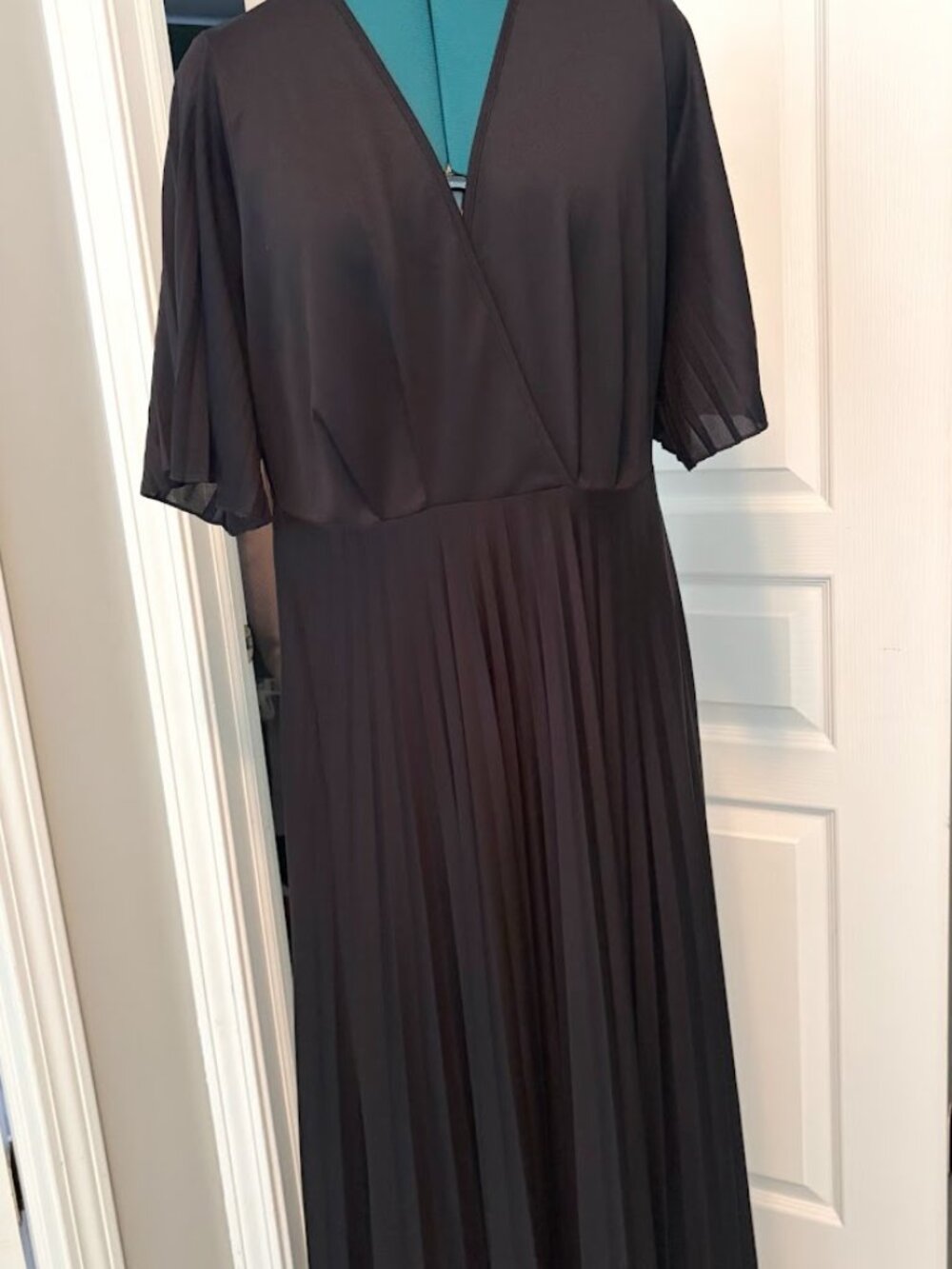 ASOS Plunging V Neck Pleated Kimono Faux Wrap Lined Flutter Sleeve Maxi Dress - Picture 4 of 11